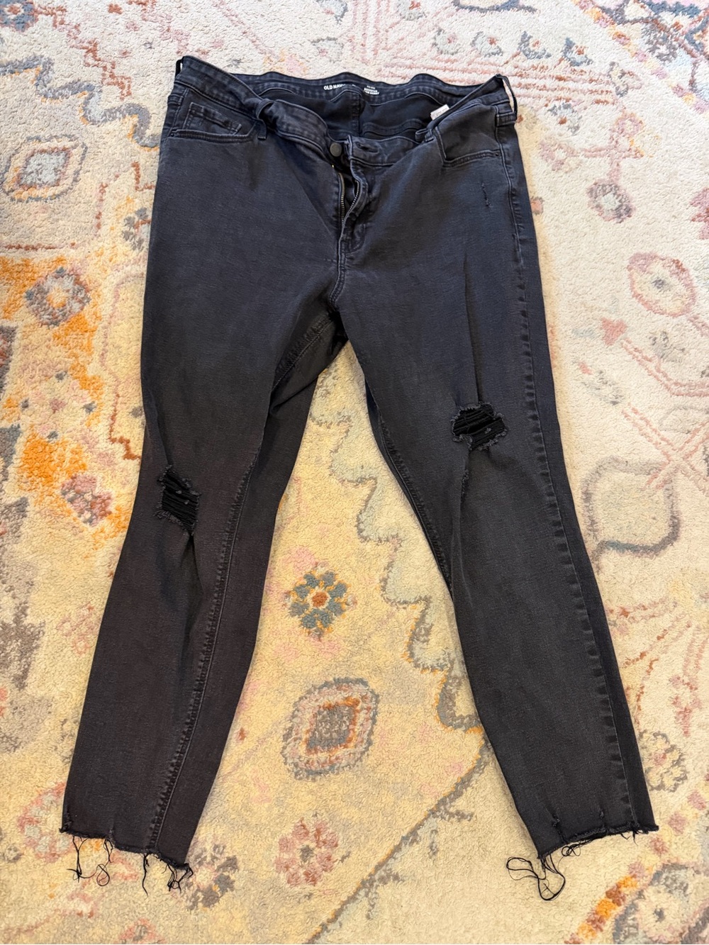 Old Navy Black Distressed Ankle Jeans